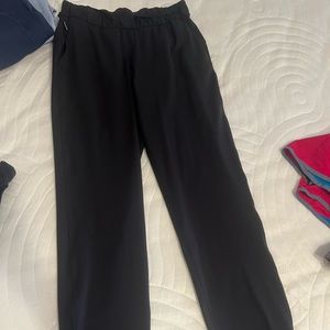 Lululemon on the fly pants